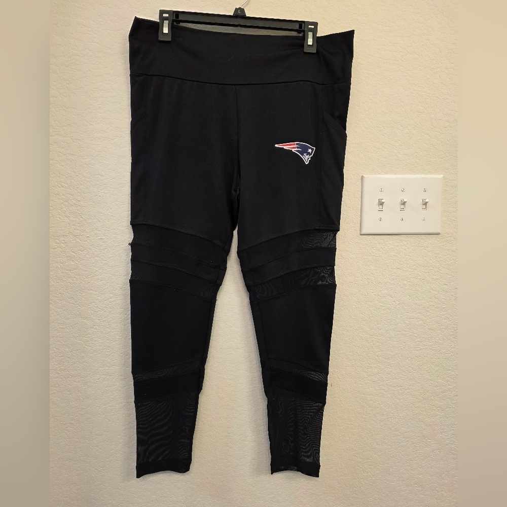 New England Patriots Womens Leggings Mesh Inserts And Pockets -  XL
